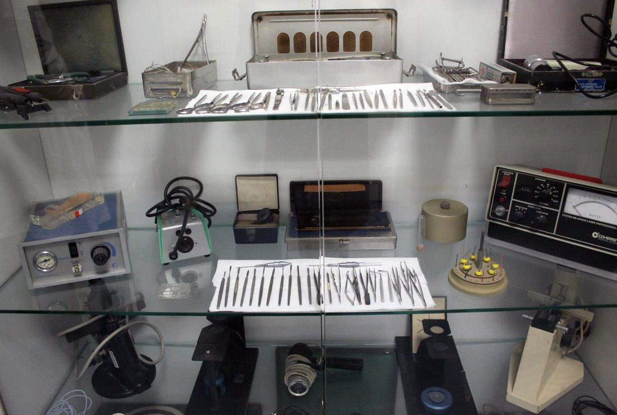 Ophthalmological tools 3.jpg